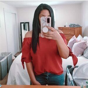 ‎Olivia Grey top